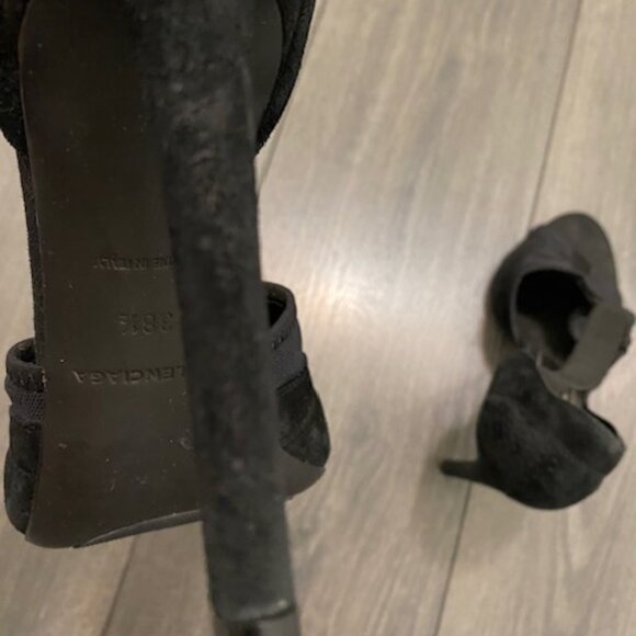 Balenciaga Black Suede T-Strap Open Toe Heels Size 8.5 - Picture 11 of 12